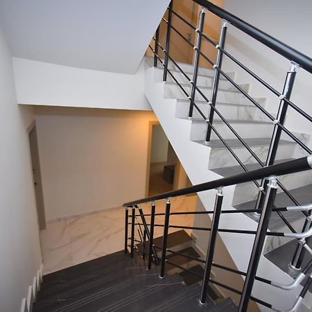 Hotel Avenue 30 Jerevan Buitenkant foto