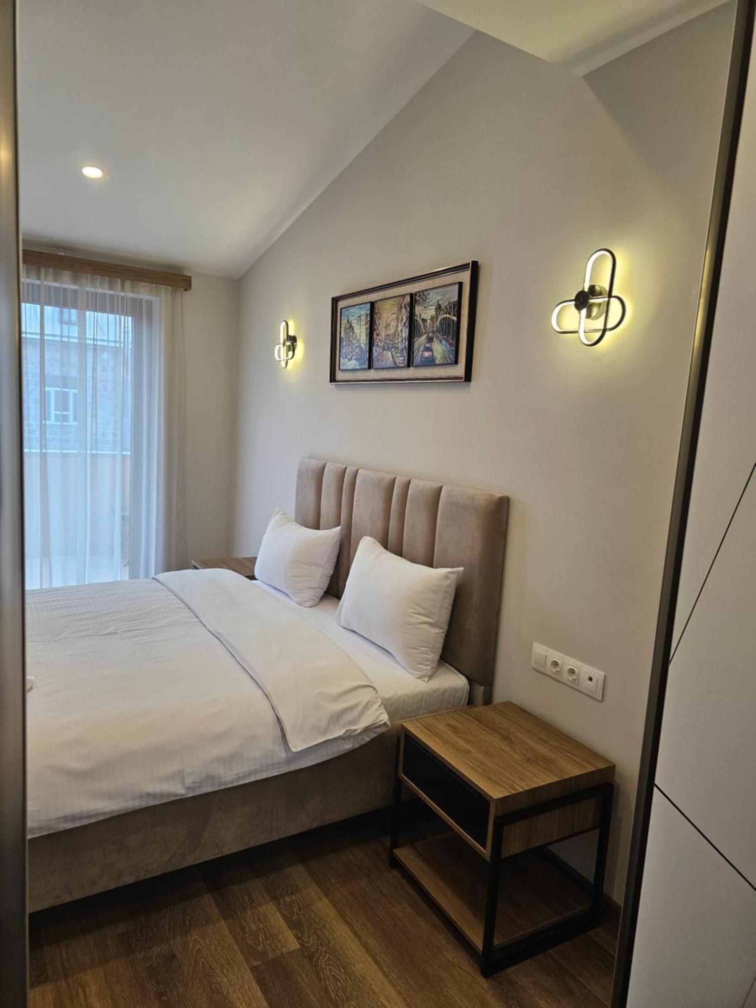 Hotel Avenue 30 Jerevan Buitenkant foto