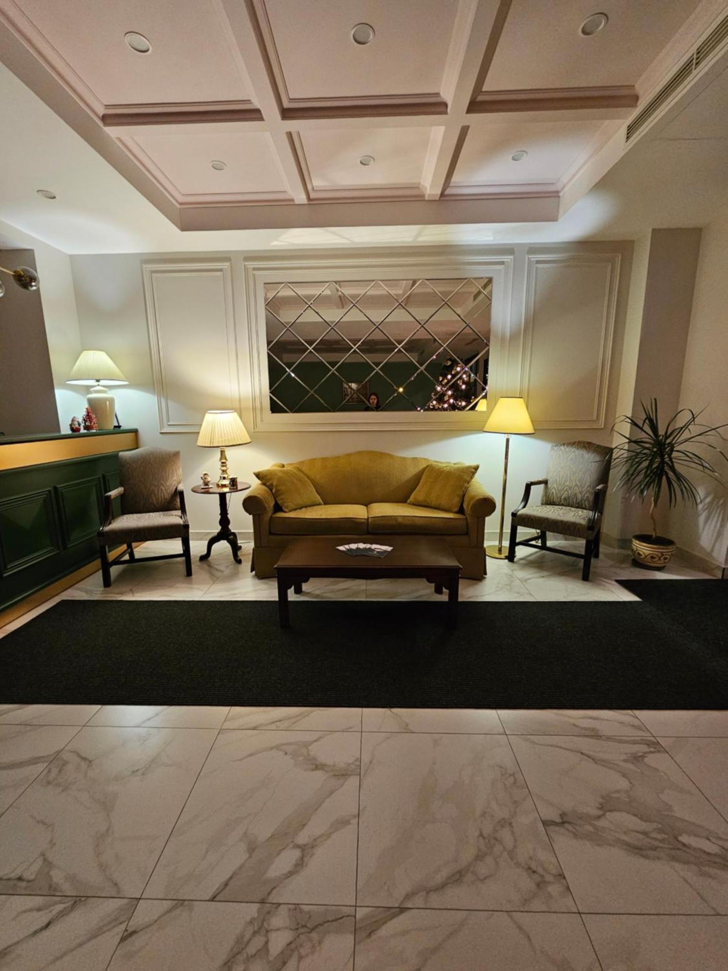 Hotel Avenue 30 Jerevan Buitenkant foto