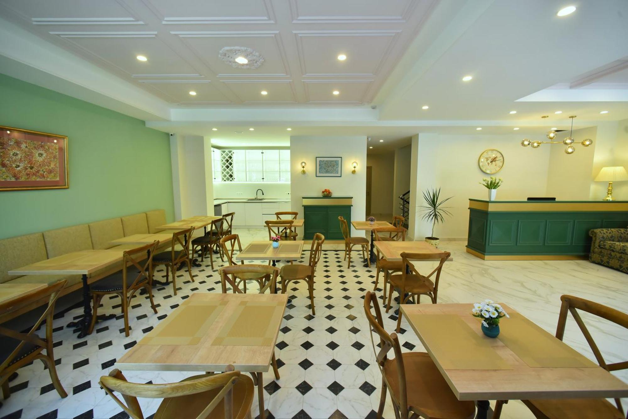 Hotel Avenue 30 Jerevan Buitenkant foto