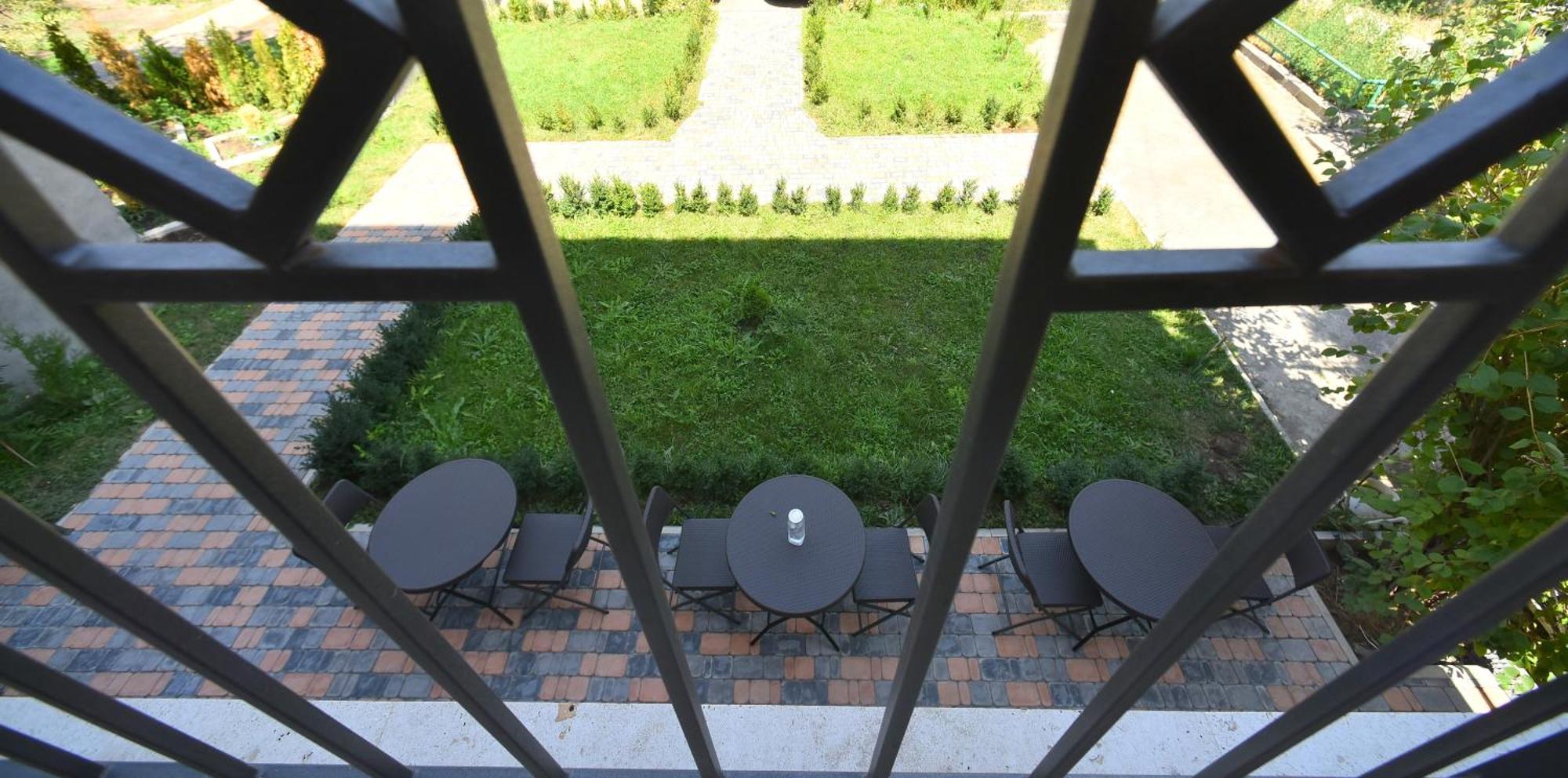 Hotel Avenue 30 Jerevan Buitenkant foto